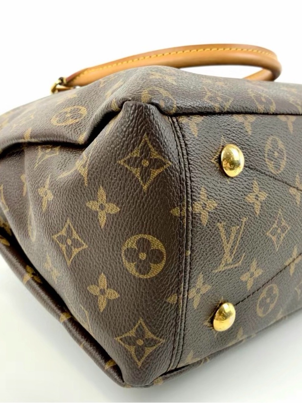Louis Vuitton Monogram Canvas Shoulder Bag with Purple Trim - Picture 3 of 12